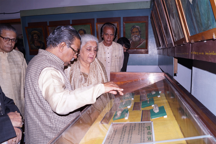 Culture Minister visited the Gandhi Samarak Sangrahalaya, Barraackpore on 1st February, 2014